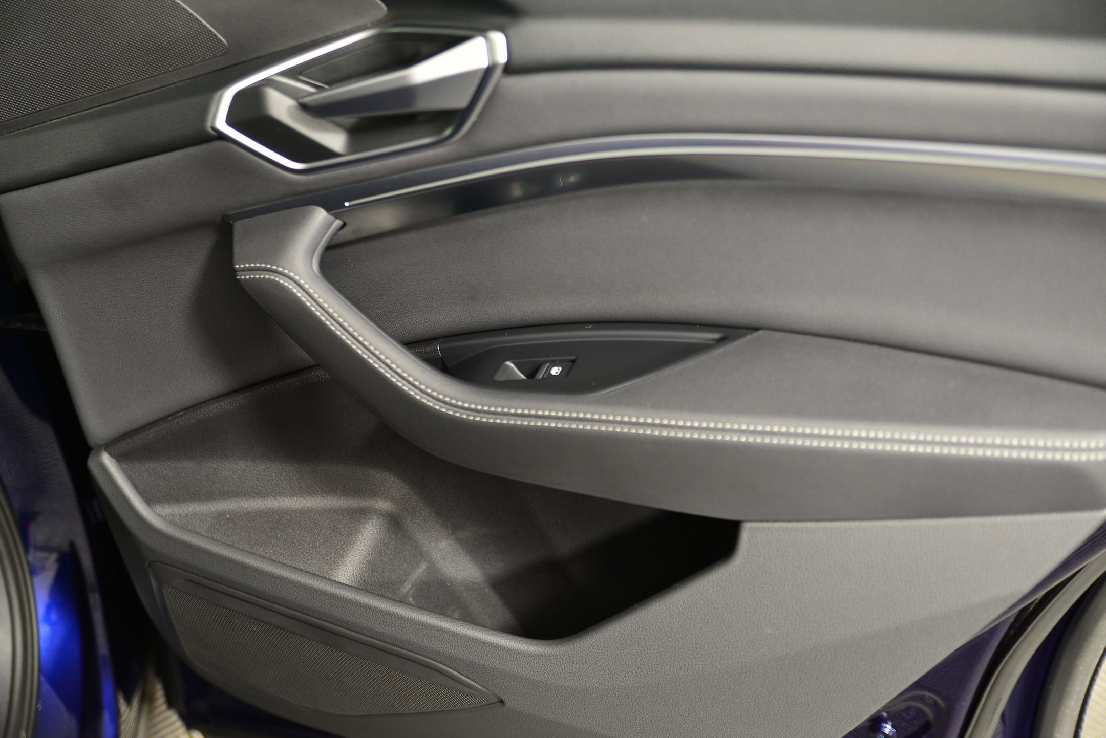 Certified 2021 Audi e-tron Premium image 21