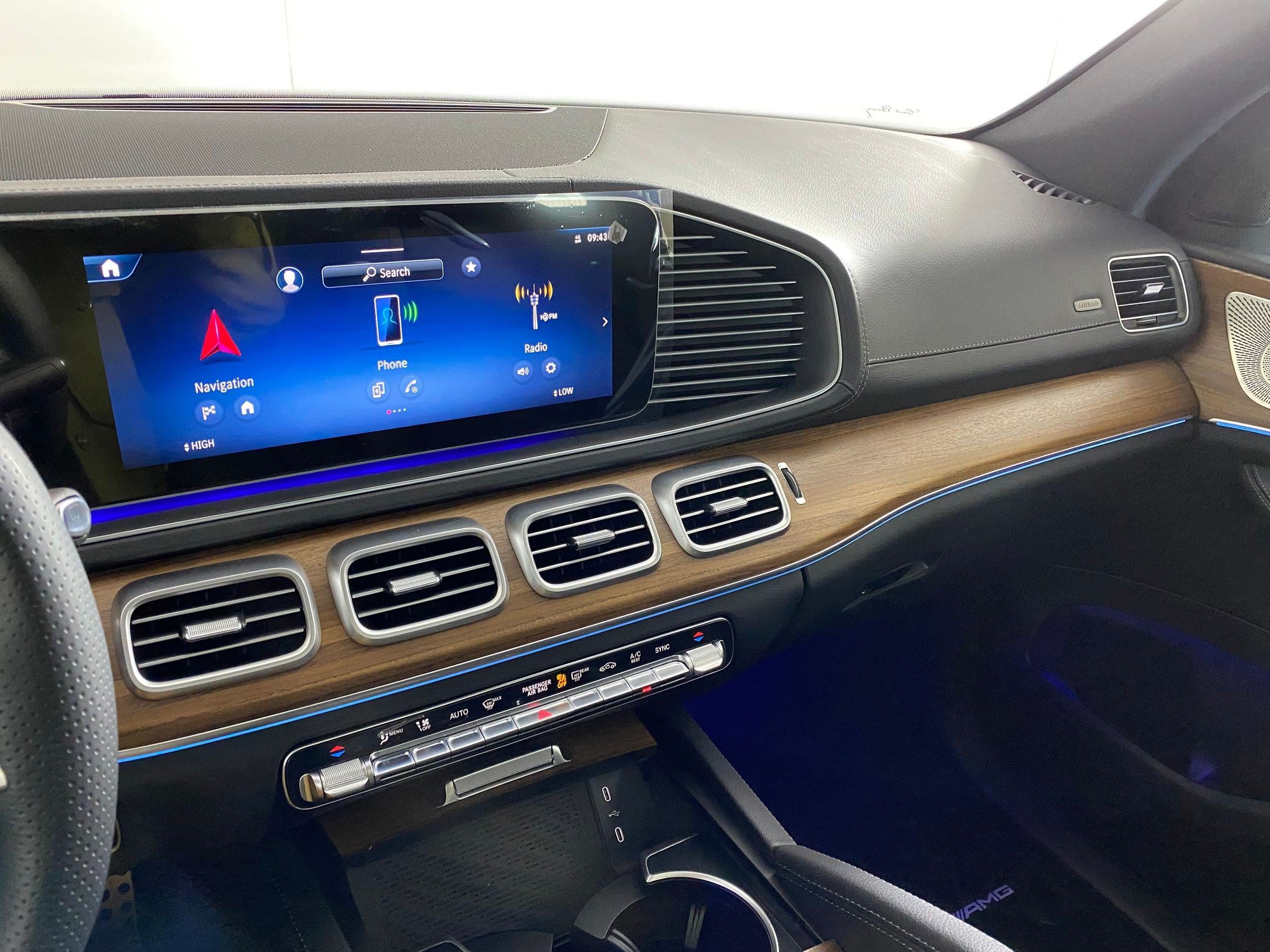 Certified 2025 Mercedes-Benz GLS 450 4MATIC image 24