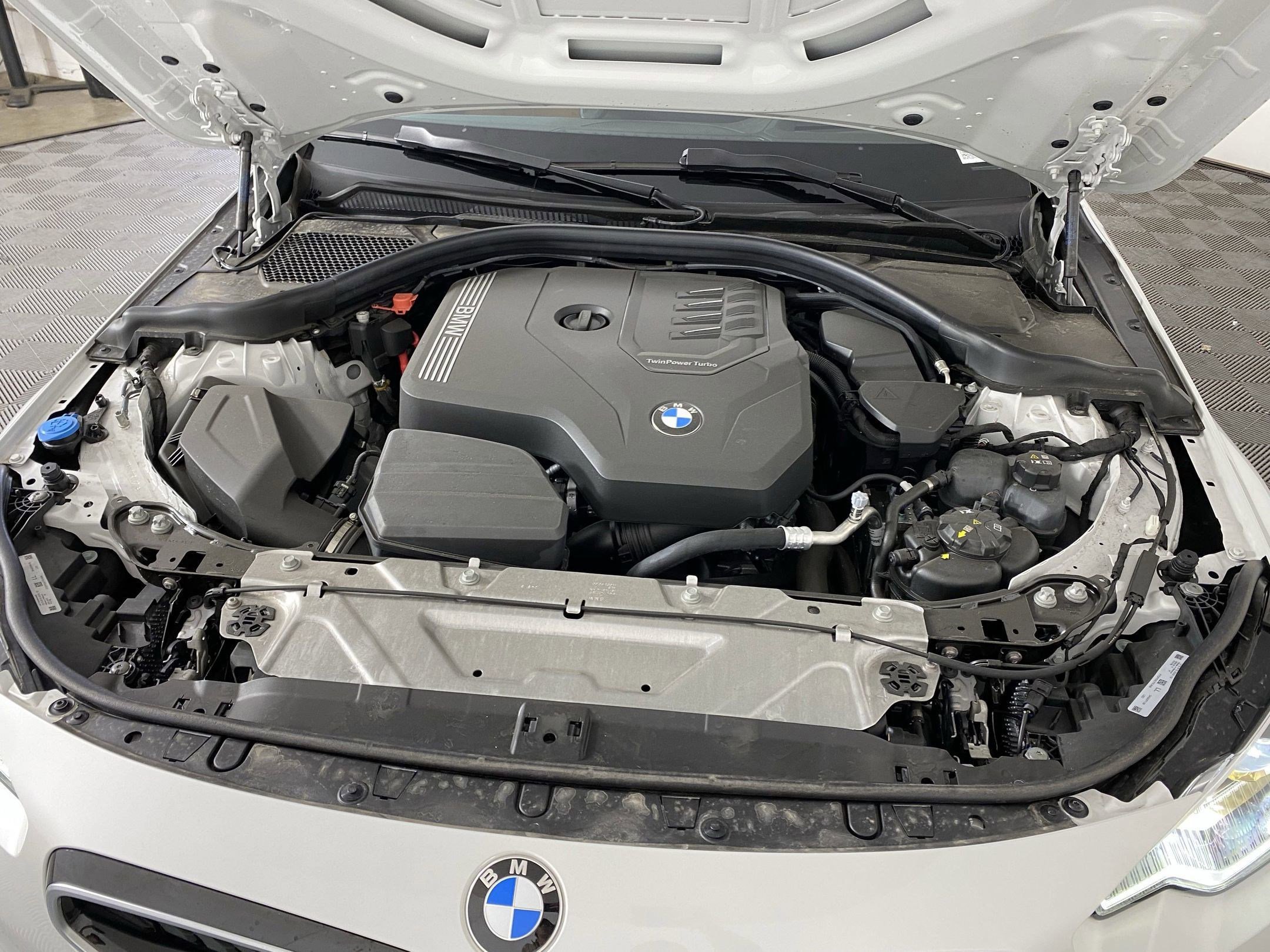 Used 2025 BMW 230i xDrive 230i xDrive w/ Premium Package image 32