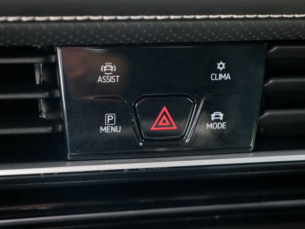 Used 2026 Volkswagen Atlas SE AWD/4WD image 22