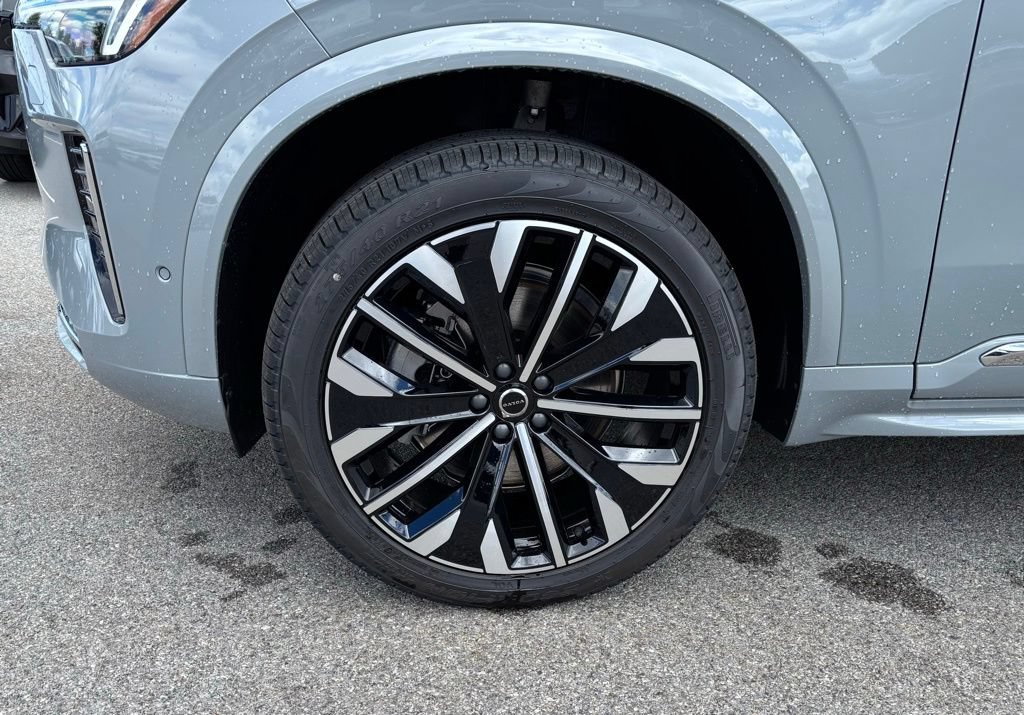 New 2026 Volvo XC90 B6 Ultra w/ Protection Package AWD/4WD image 9