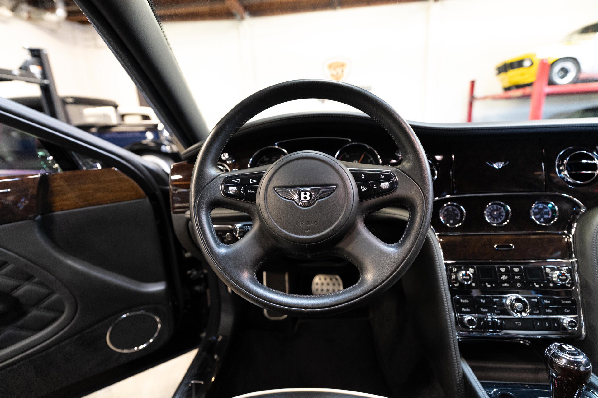 Used 2014 Bentley Mulsanne image 75