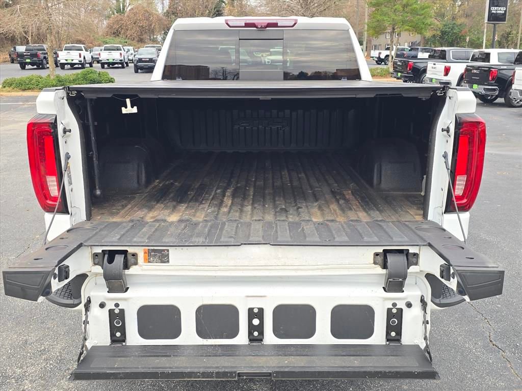 Certified 2022 GMC Sierra 1500 AT4 w/ AT4 Premium Package image 9