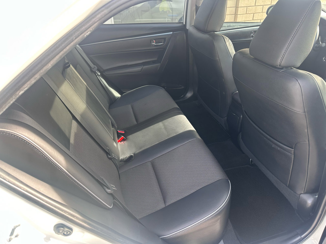 Used 2016 Toyota Corolla S Special Edition image 17