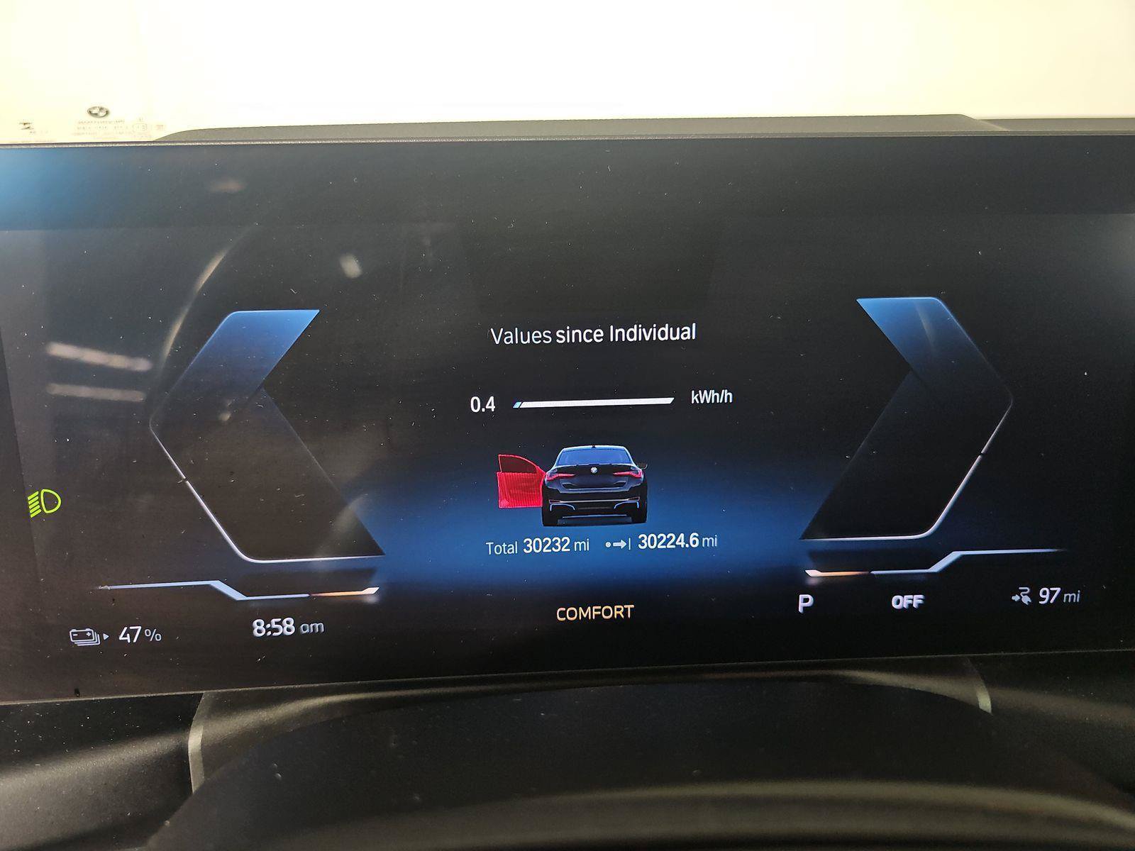 Used 2023 BMW i4 eDrive35 w/ Premium Package RWD image 9