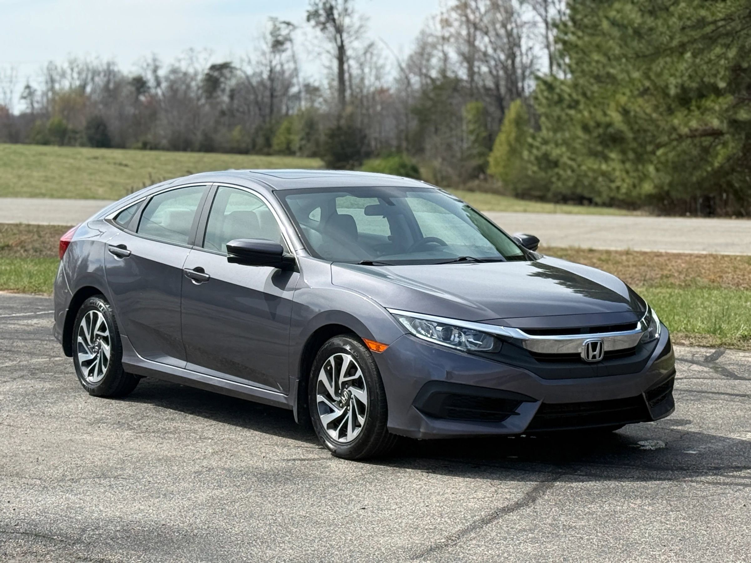 Used 2018 Honda Civic EX image 1