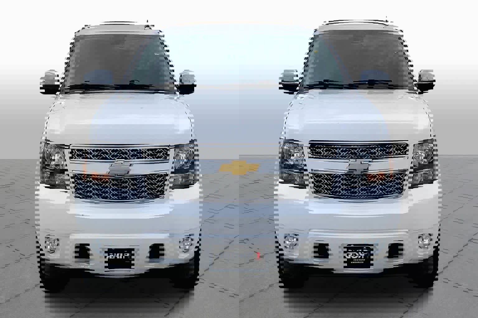 Used 2013 Chevrolet Suburban LTZ image 3