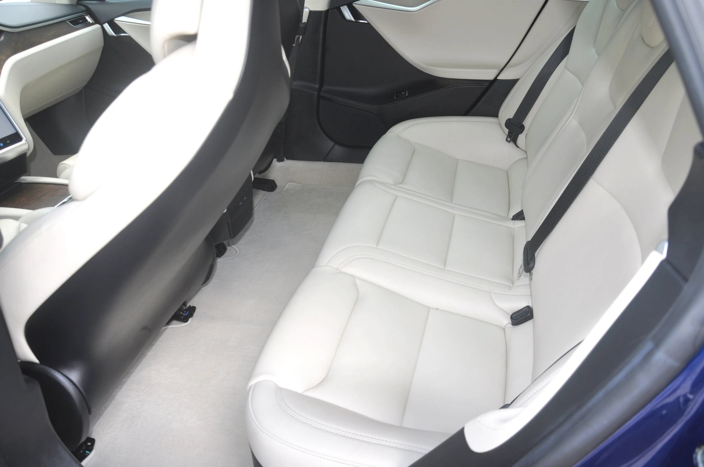 Used 2017 Tesla Model S 75 RWD image 24