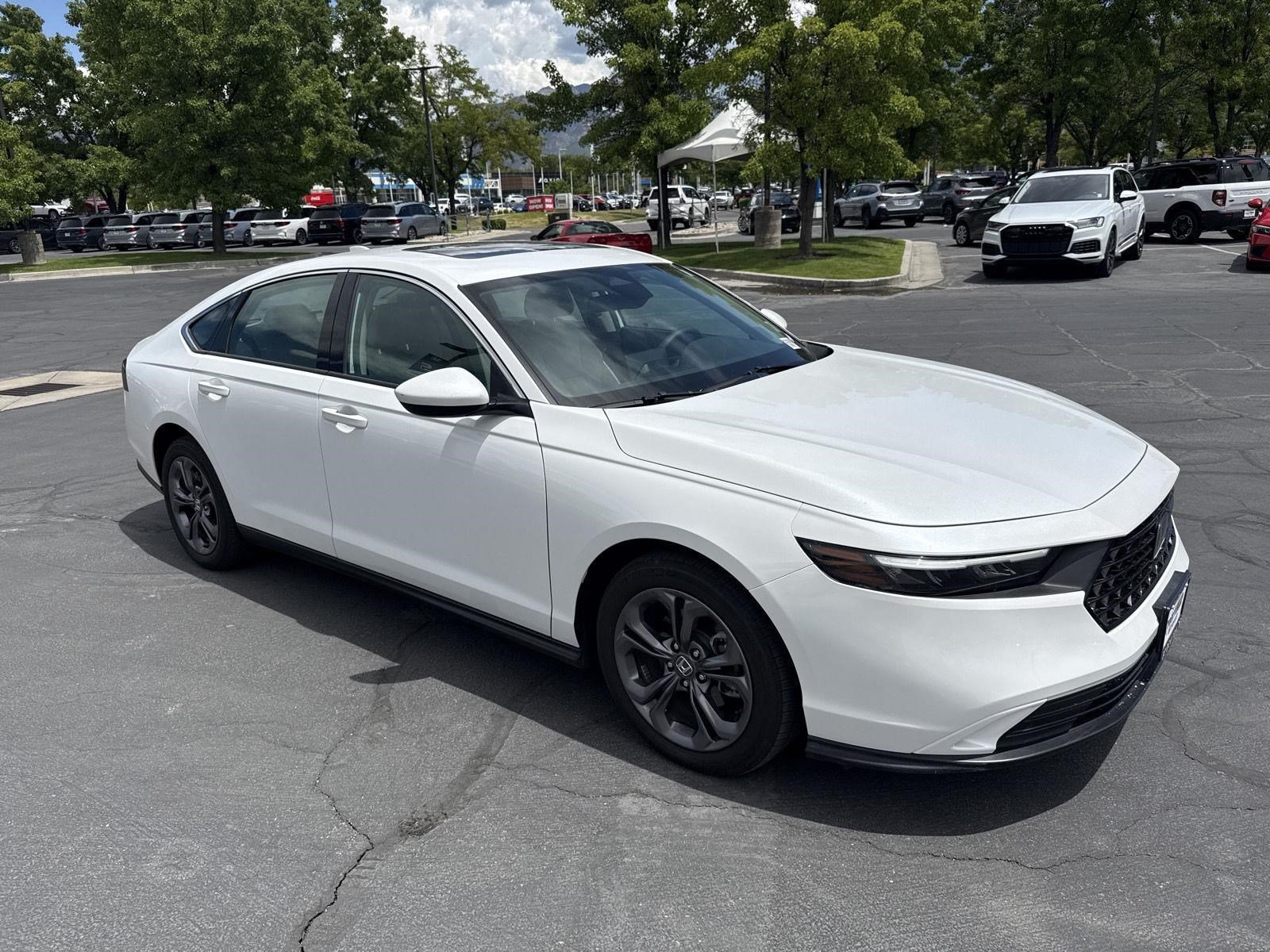 Certified 2023 Honda Accord EX image 4