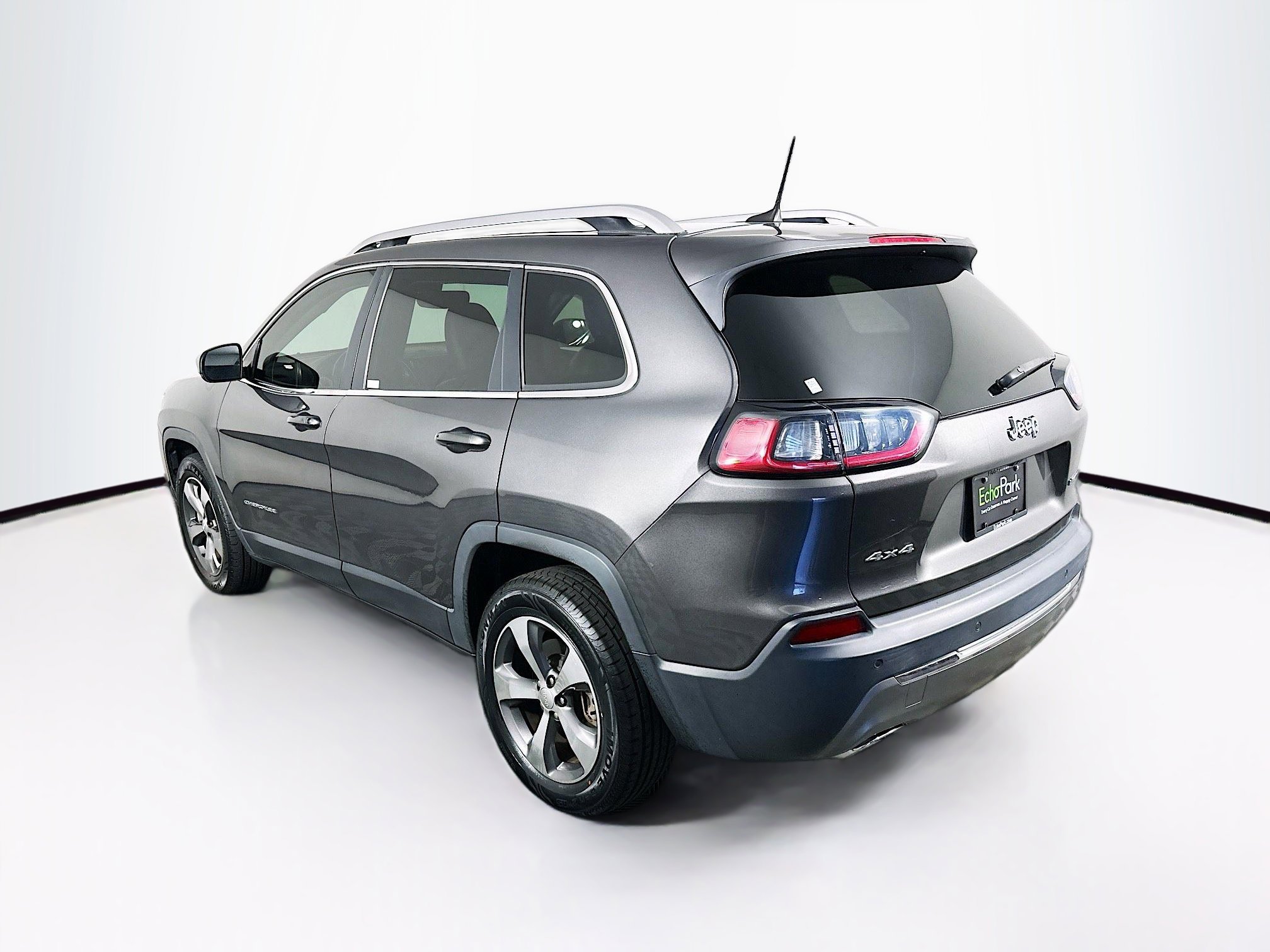 Used 2019 Jeep Cherokee Limited image 5