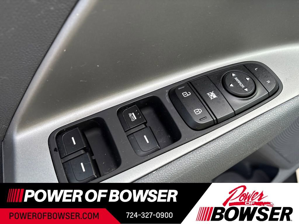 Used 2022 Kia Niro LX image 8