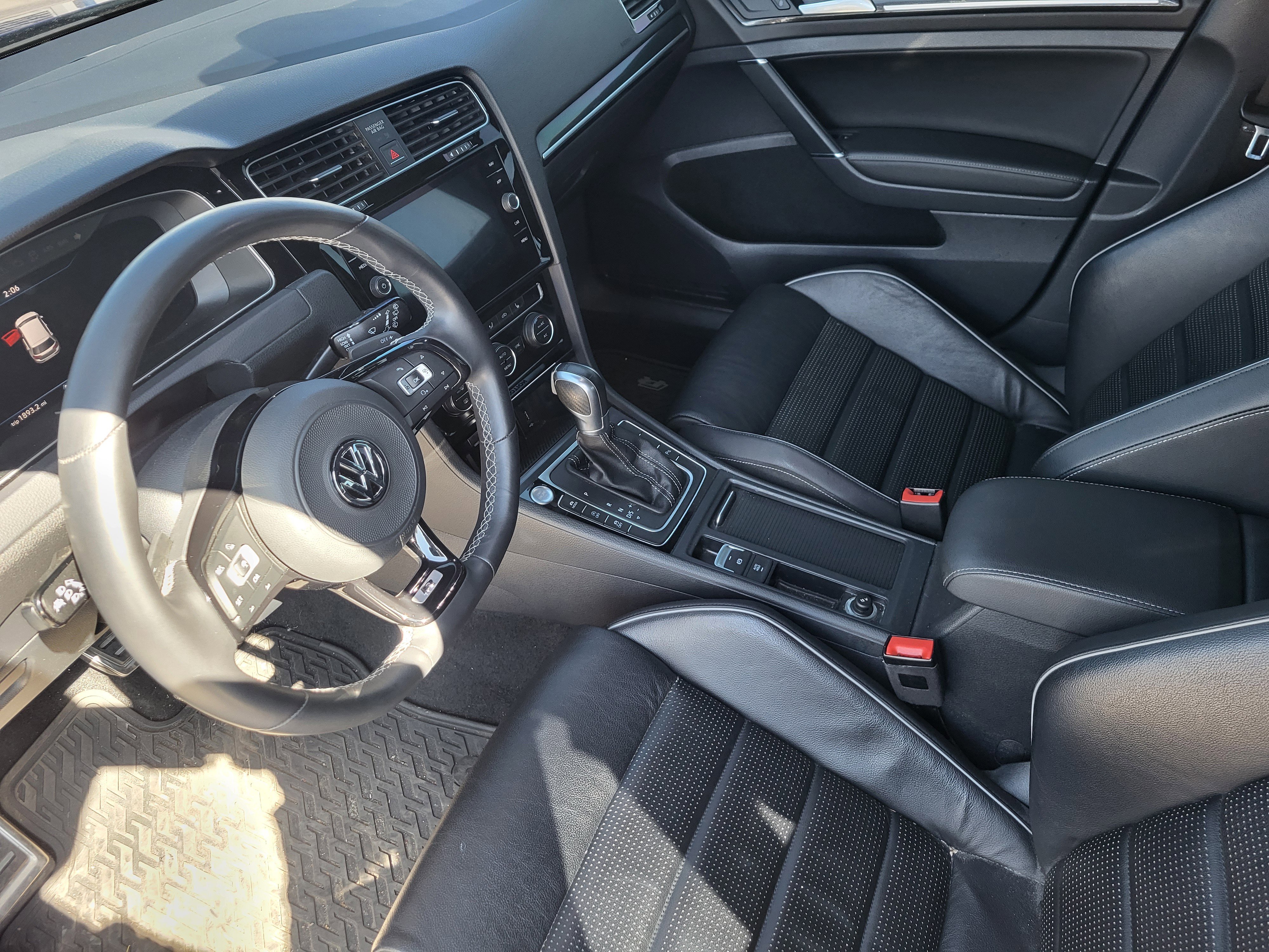 Used 2018 Volkswagen Golf R DCC & Navigation 4Motion image 23