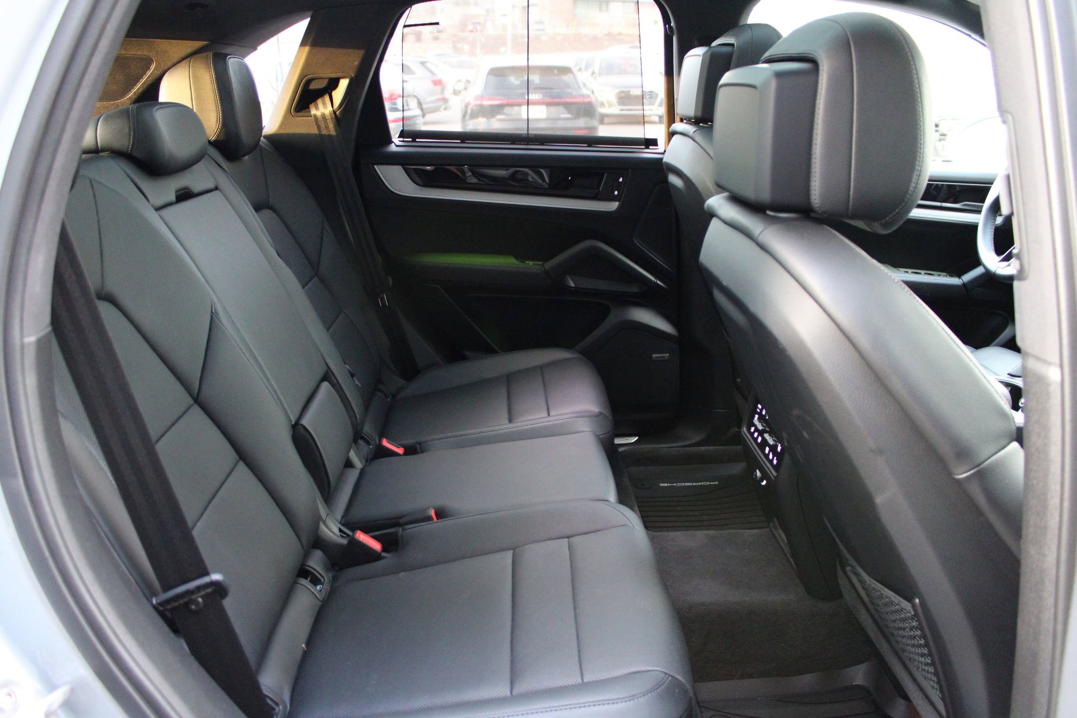 Certified 2024 Porsche Cayenne image 24