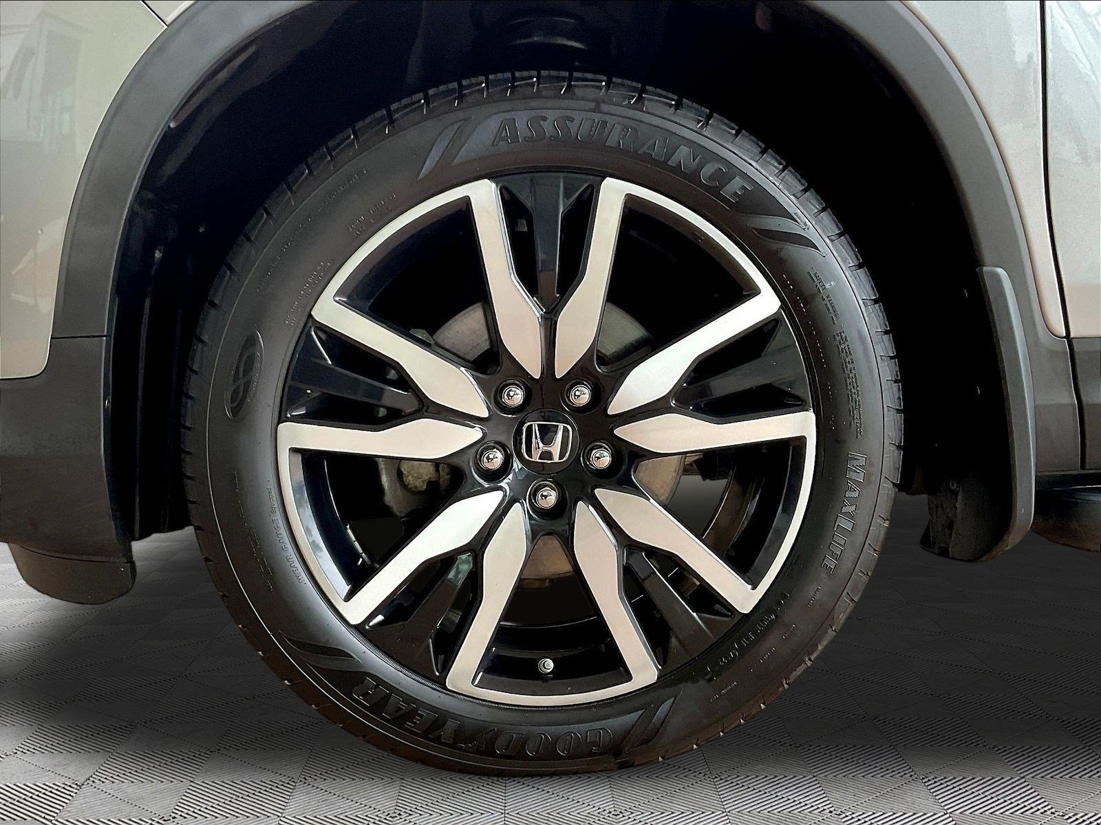 Used 2019 Honda Pilot Elite image 33