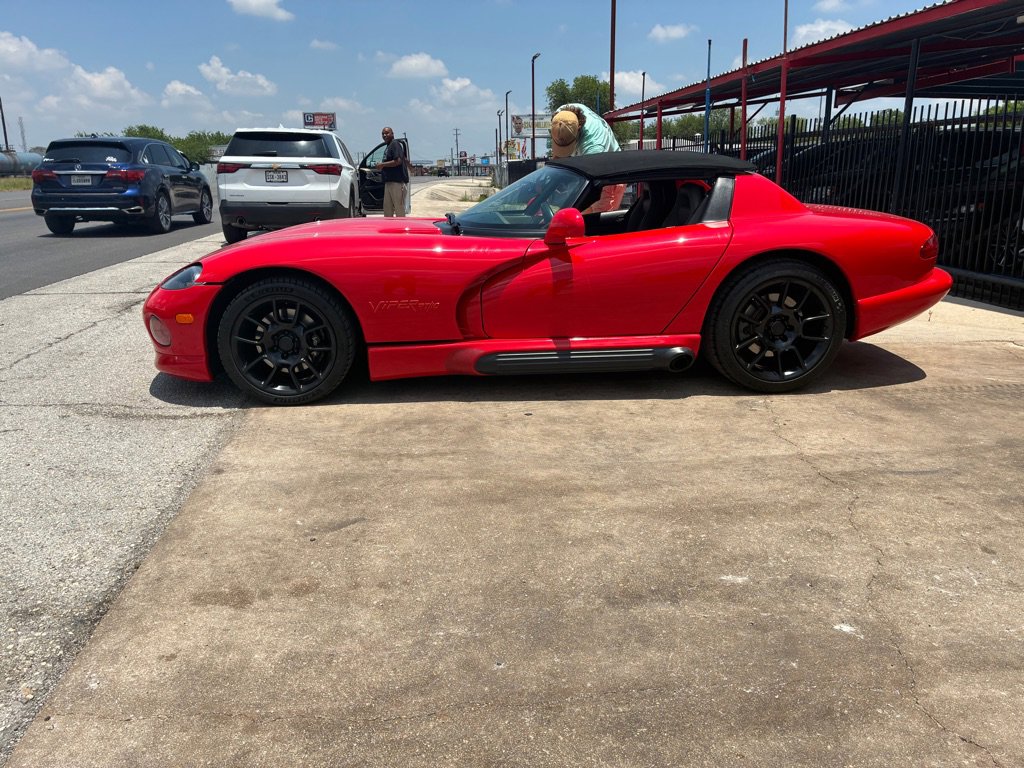Used 1995 Dodge Viper RT/10 RWD image 12