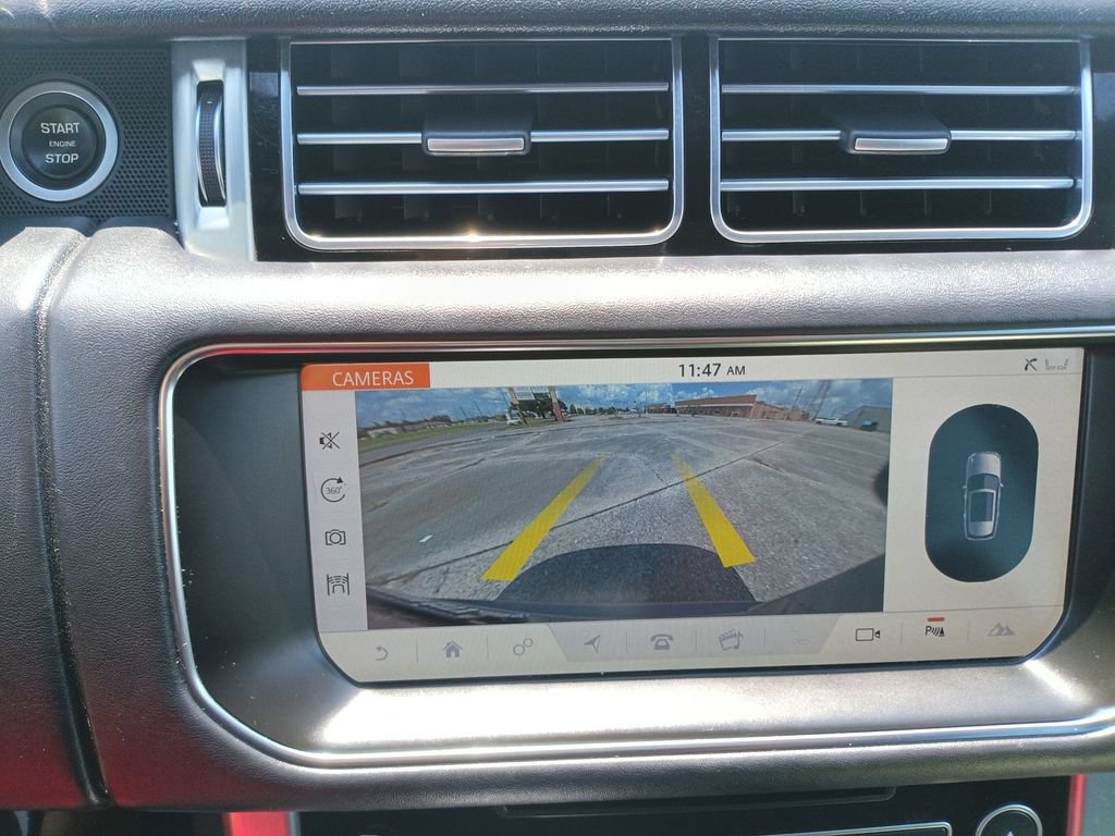 Used 2017 Land Rover Range Rover HSE AWD/4WD image 28