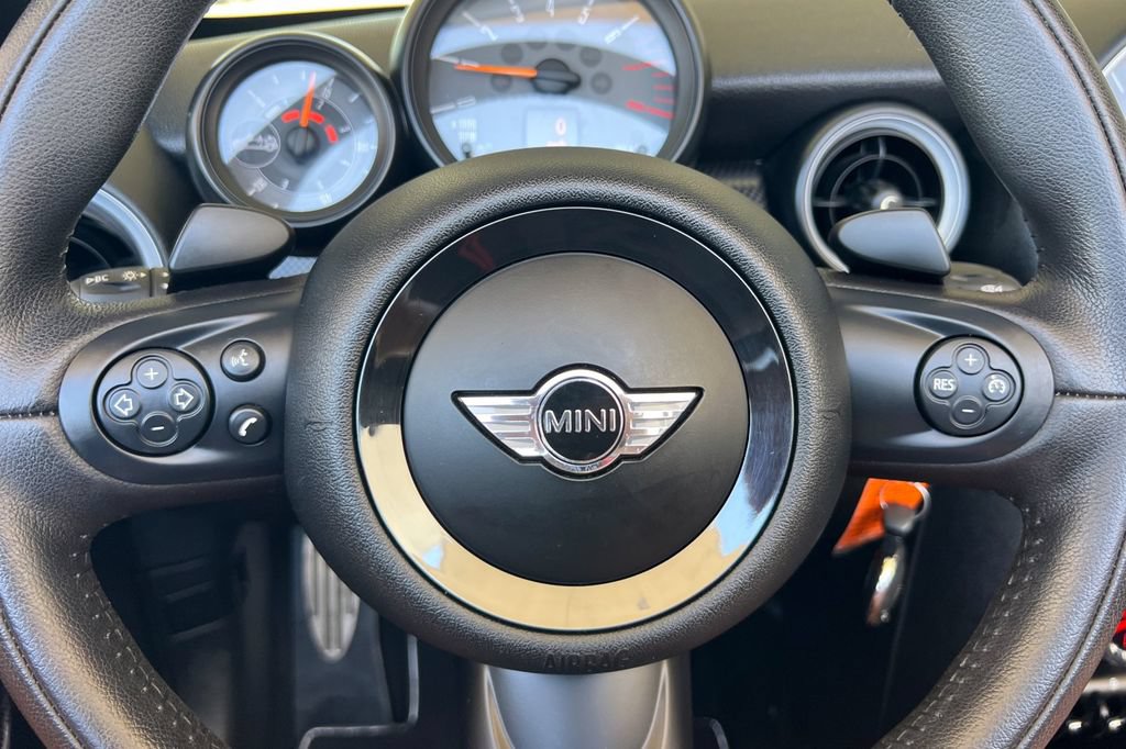 Used 2015 MINI Cooper Roadster S FWD image 22