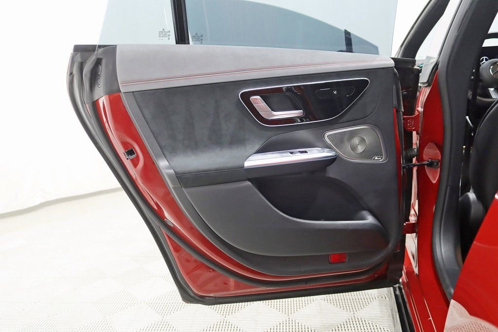 Used 2023 Mercedes-Benz EQE 500 4MATIC Sedan image 35