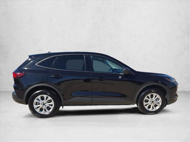 Used 2025 Ford Escape Active AWD/4WD image 4