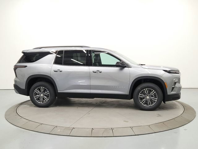New 2026 Chevrolet Traverse LT w/ Driver Confidence Package FWD image 8