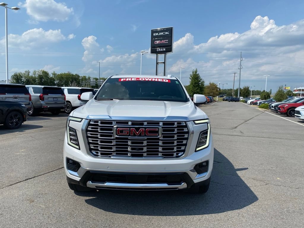 Used 2025 GMC Yukon XL Denali AWD/4WD image 2