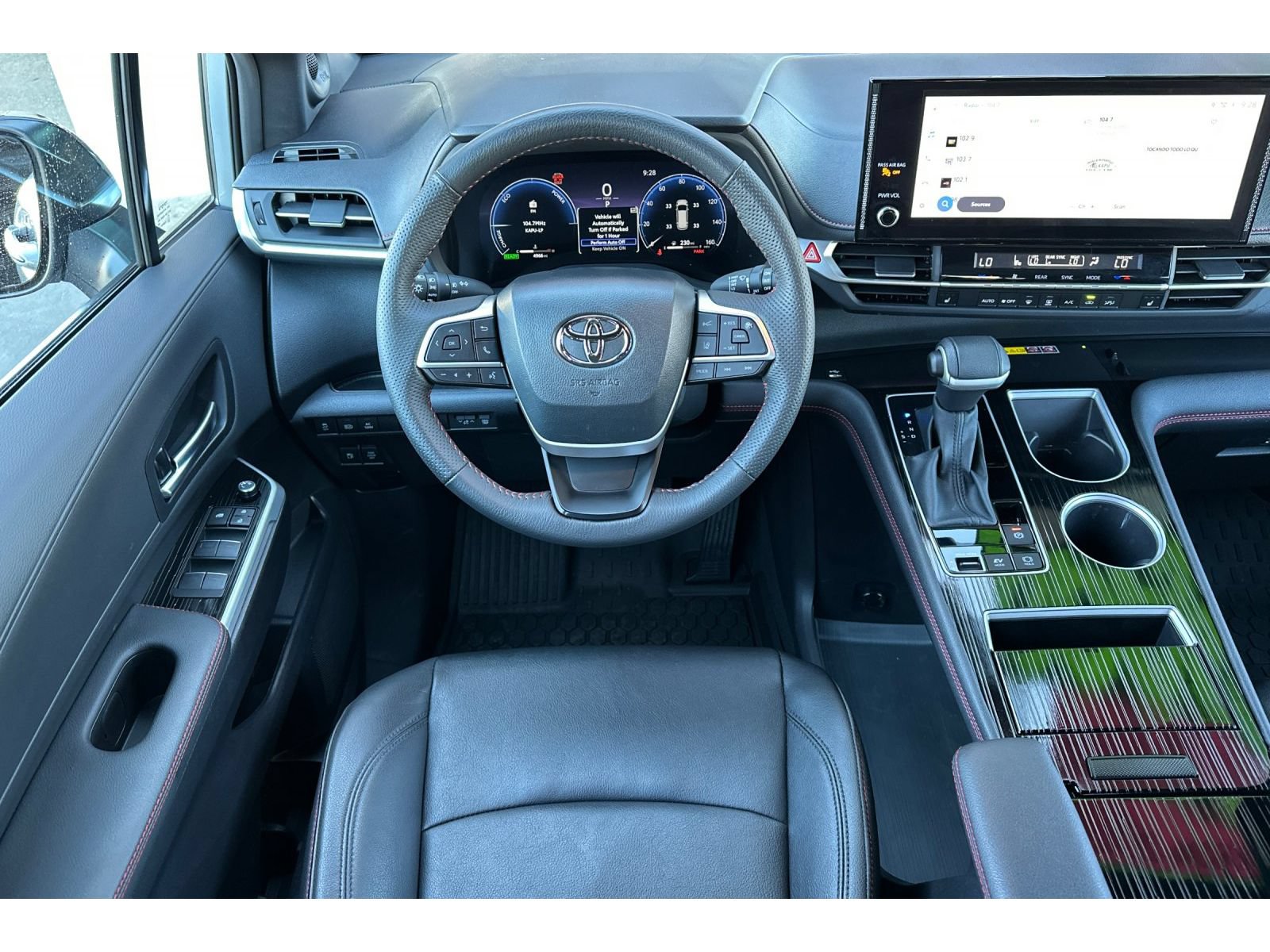 Used 2026 Toyota Sienna XSE AWD/4WD image 15