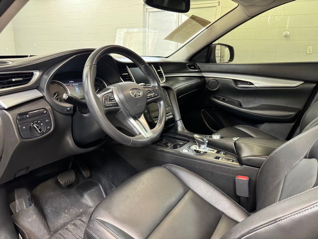 Used 2020 INFINITI QX50 Luxe w/ Cargo Package AWD/4WD image 11