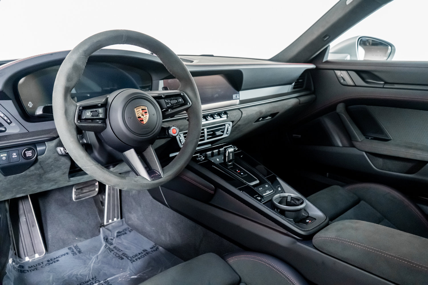 Used 2025 Porsche 911 Carrera GTS image 2