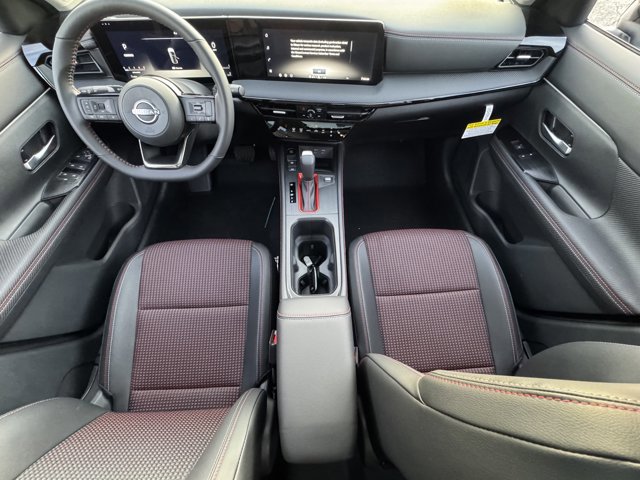 New 2026 Nissan Kicks SR w/ SR Premium Package AWD/4WD image 15