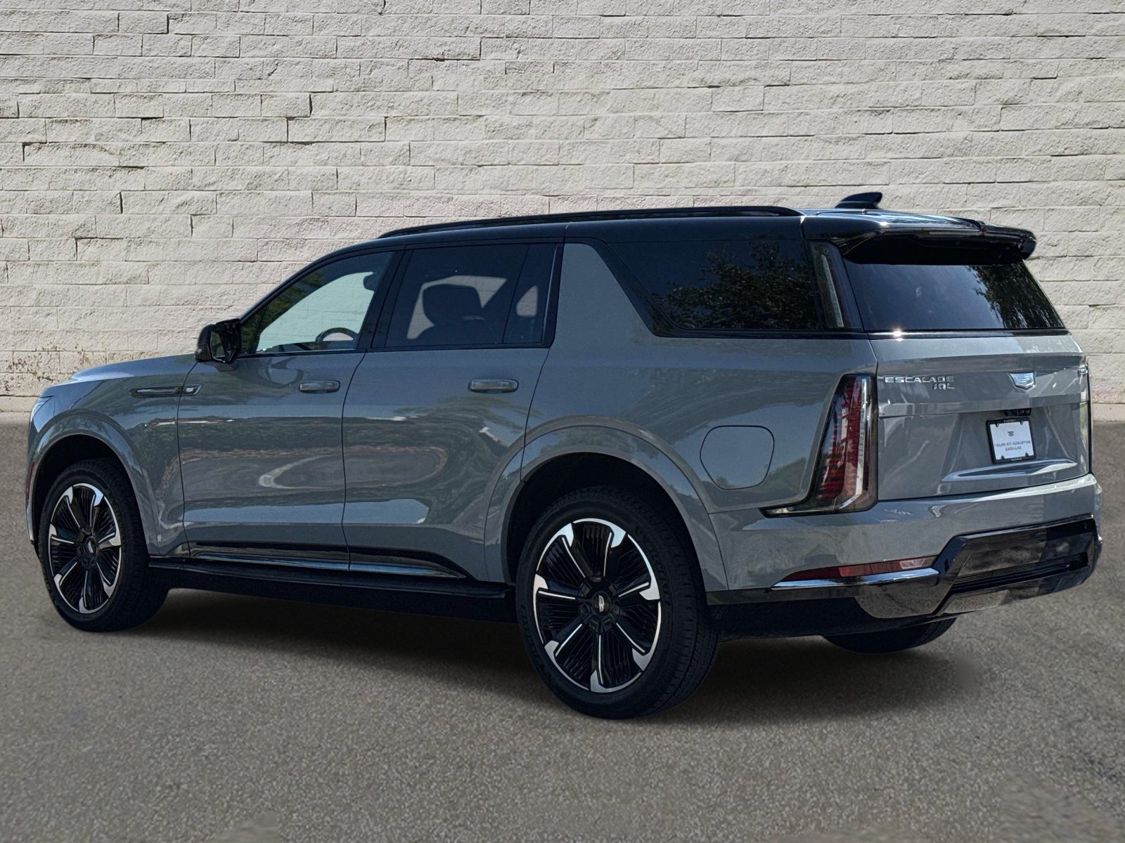 Used 2026 Cadillac Escalade IQL Sport 1 AWD/4WD image 3