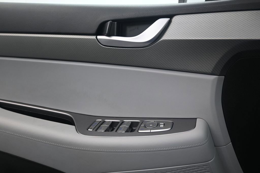 Used 2025 Hyundai Palisade SEL FWD image 13