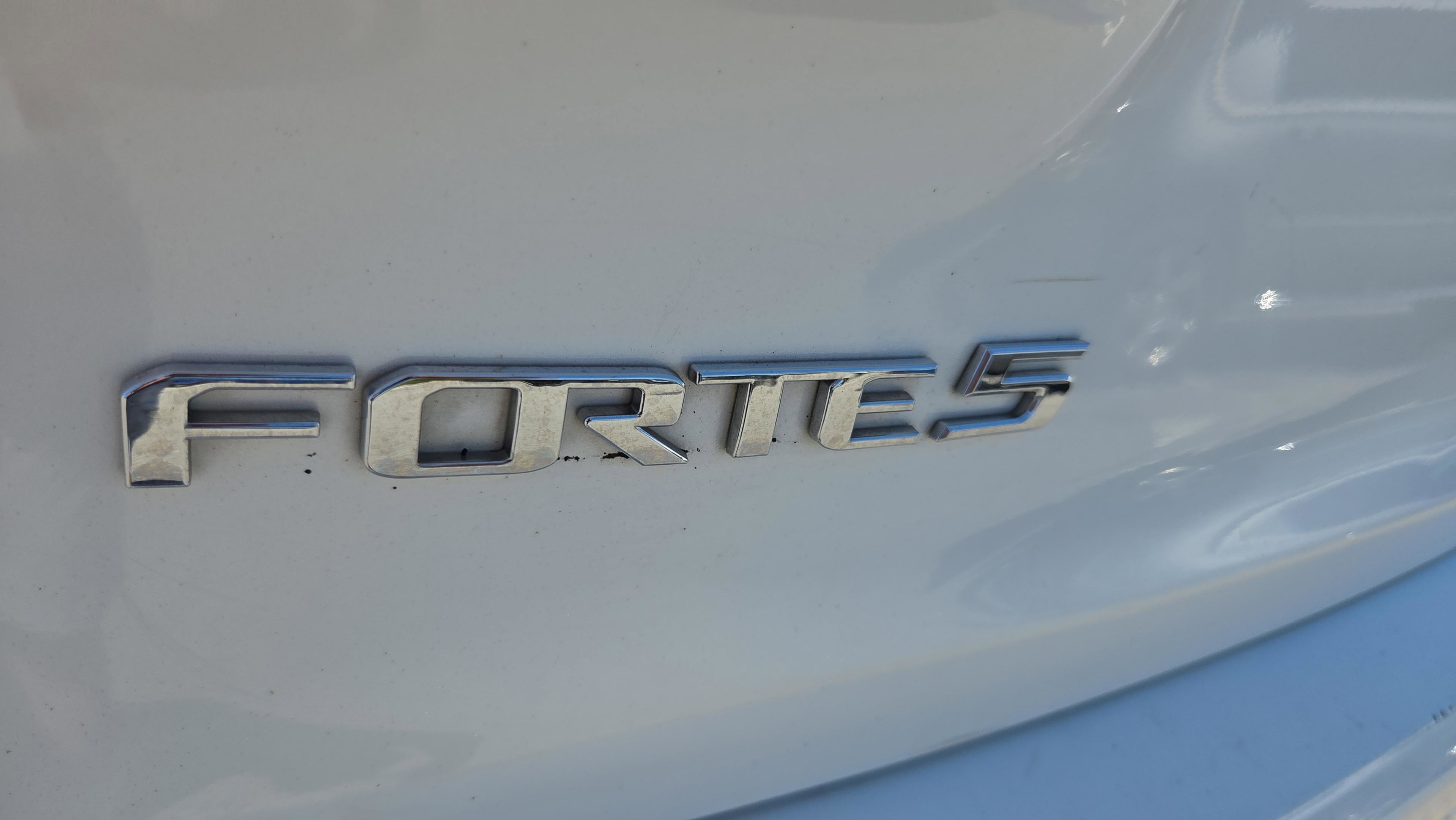 Used 2016 Kia Forte LX image 15