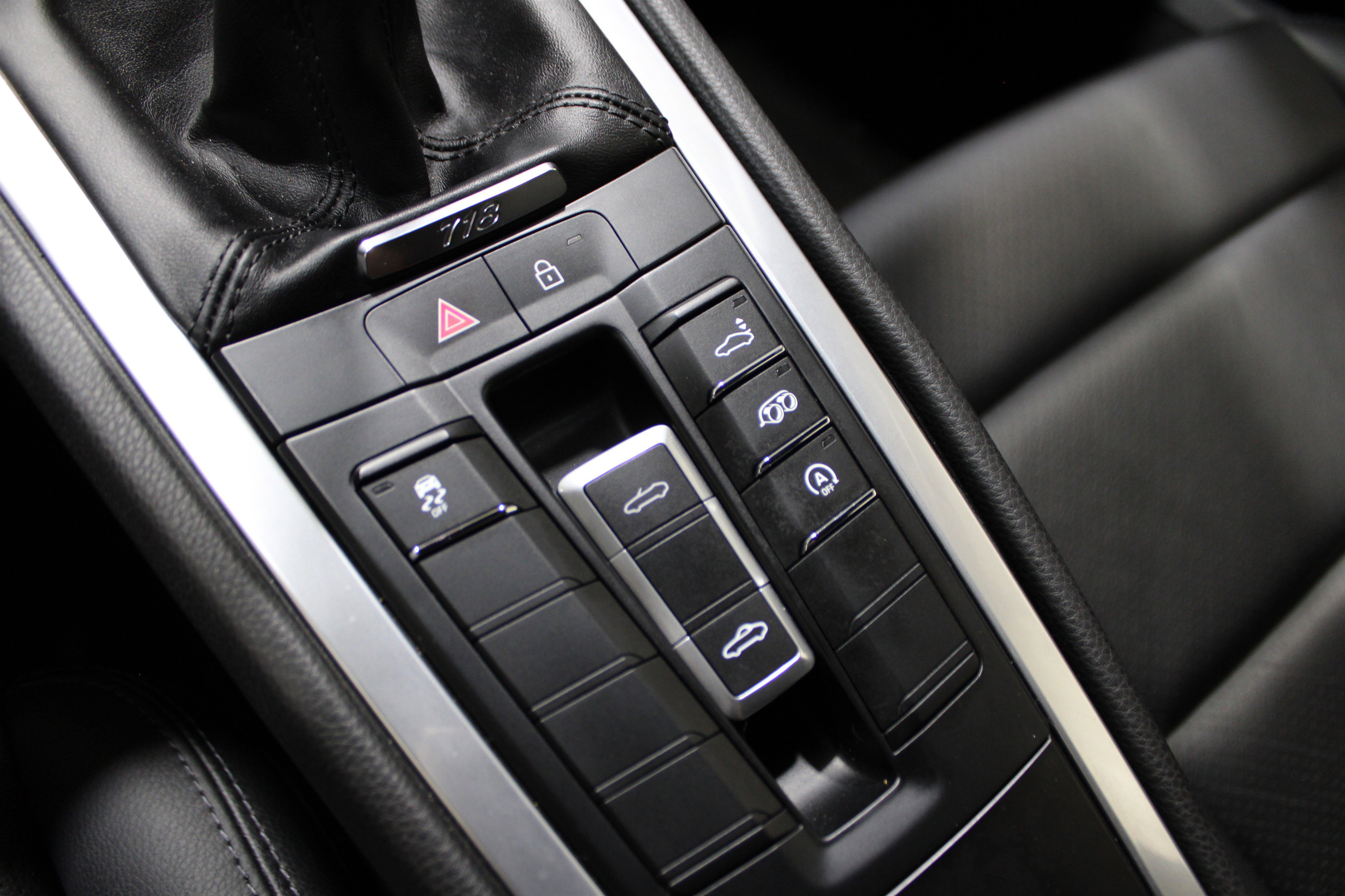 Used 2023 Porsche 718 Boxster w/ Sport Chrono Package image 22