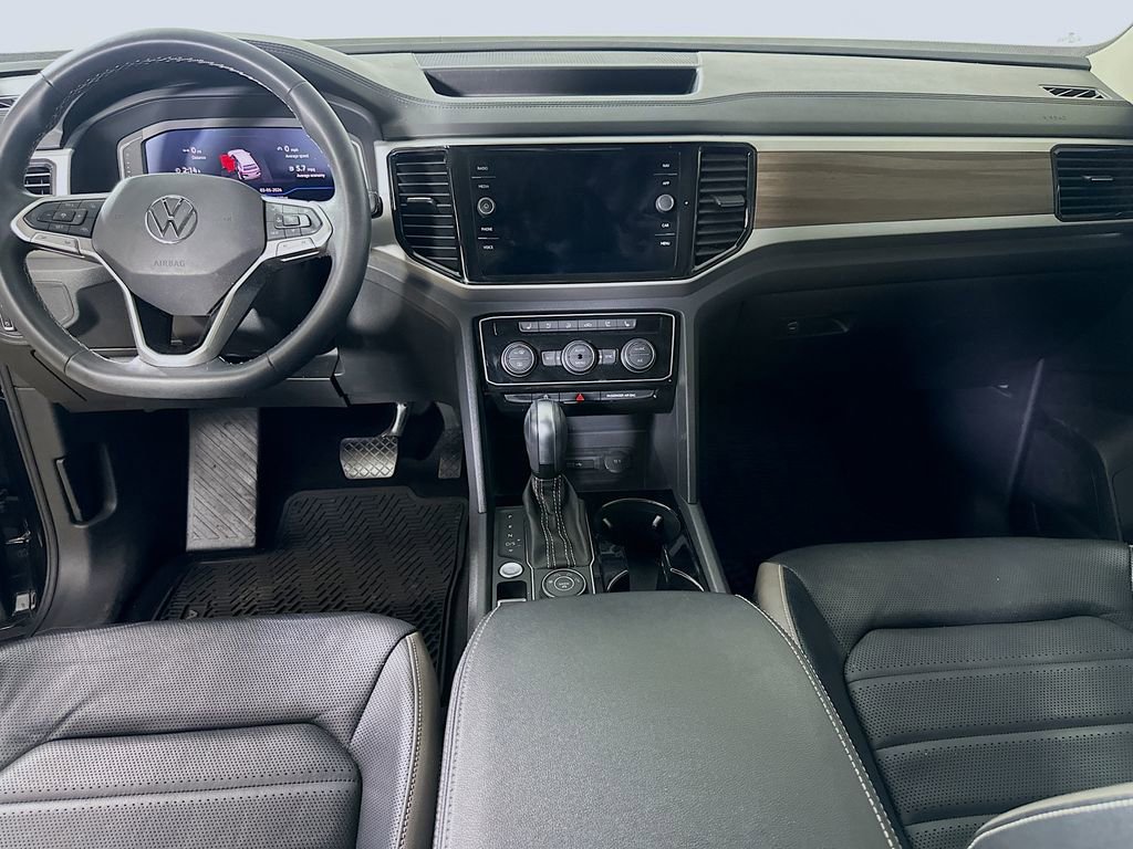 Used 2021 Volkswagen Atlas SEL Premium image 19