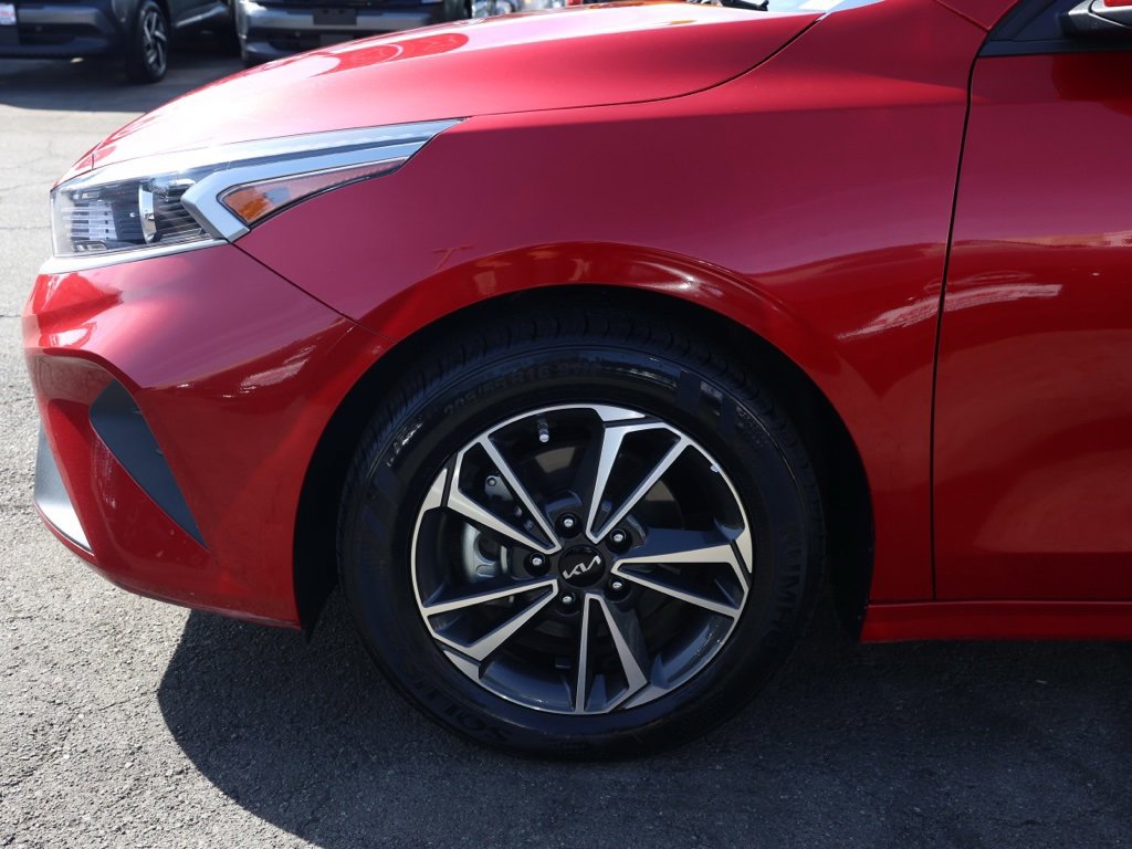 Used 2024 Kia Forte LXS image 11