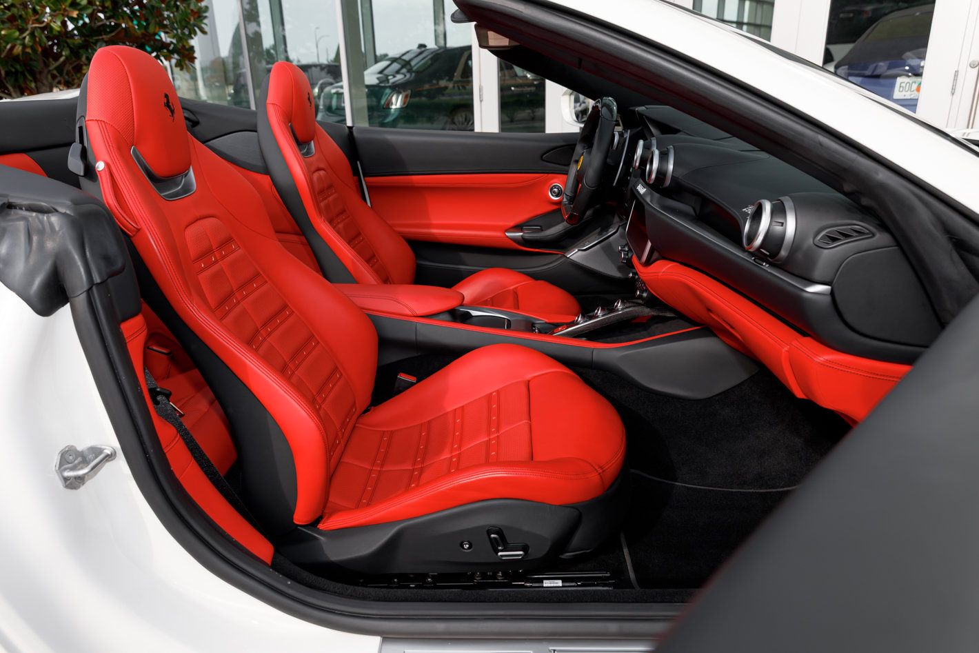 Used 2023 Ferrari Portofino M RWD image 37