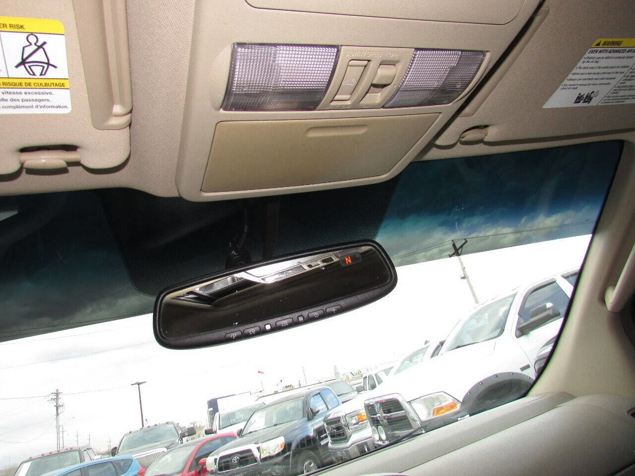 Used 2010 Nissan Pathfinder LE image 8