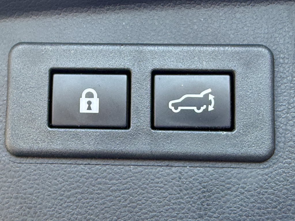 Used 2023 Subaru Outback Limited AWD/4WD image 28