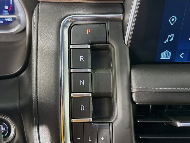 Used 2023 Chevrolet Tahoe Z71 AWD/4WD image 17