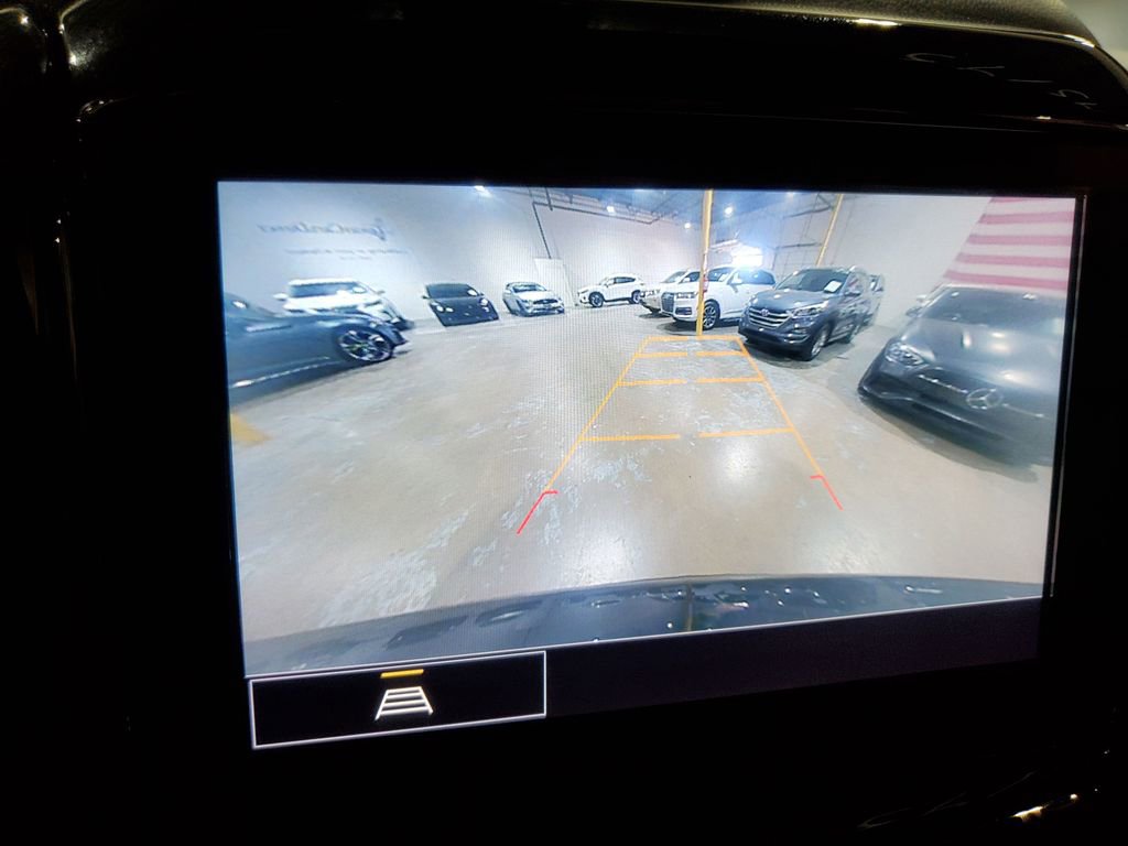 Used 2022 Chevrolet Traverse LT image 51