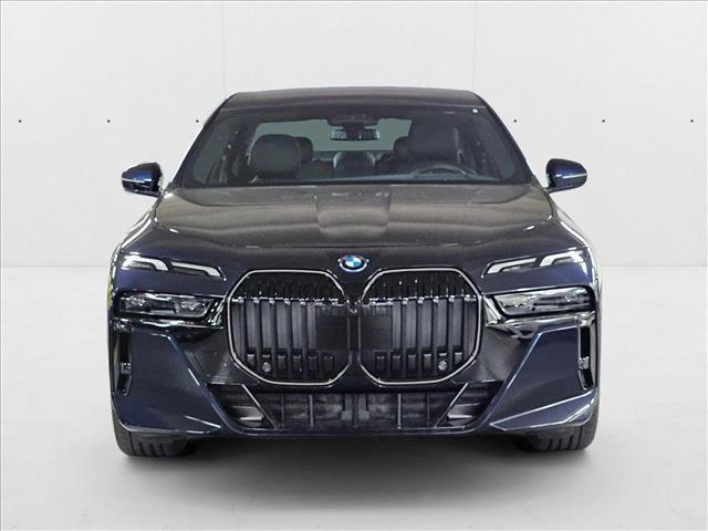 New 2025 BMW i7 eDrive50 w/ M Sport Package image 2