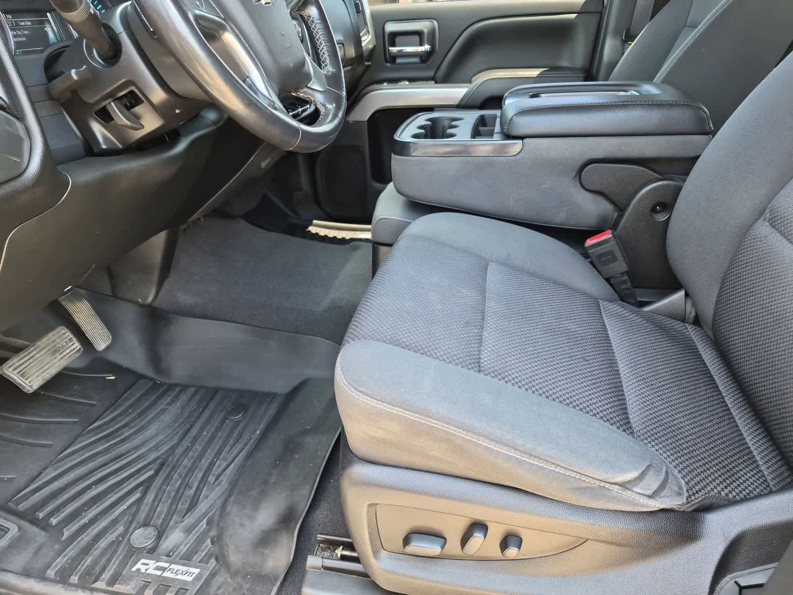 Used 2018 Chevrolet Silverado 1500 LT w/ All Star Edition AWD/4WD image 10
