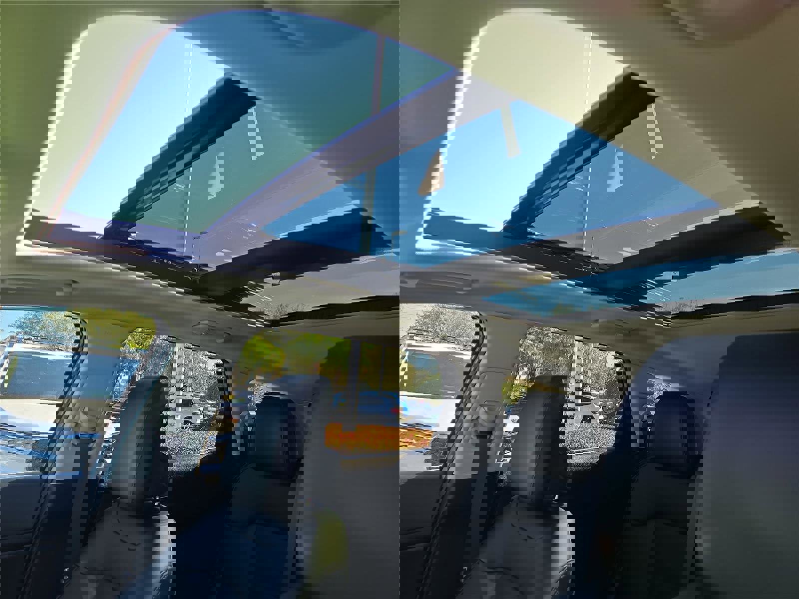 Used 2023 Kia Sportage SX image 28