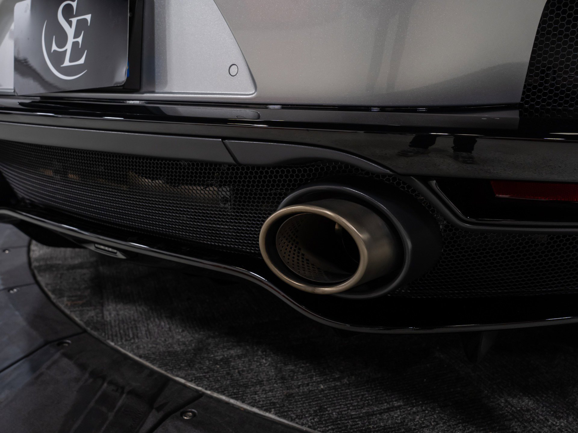 Used 2023 McLaren GT image 23