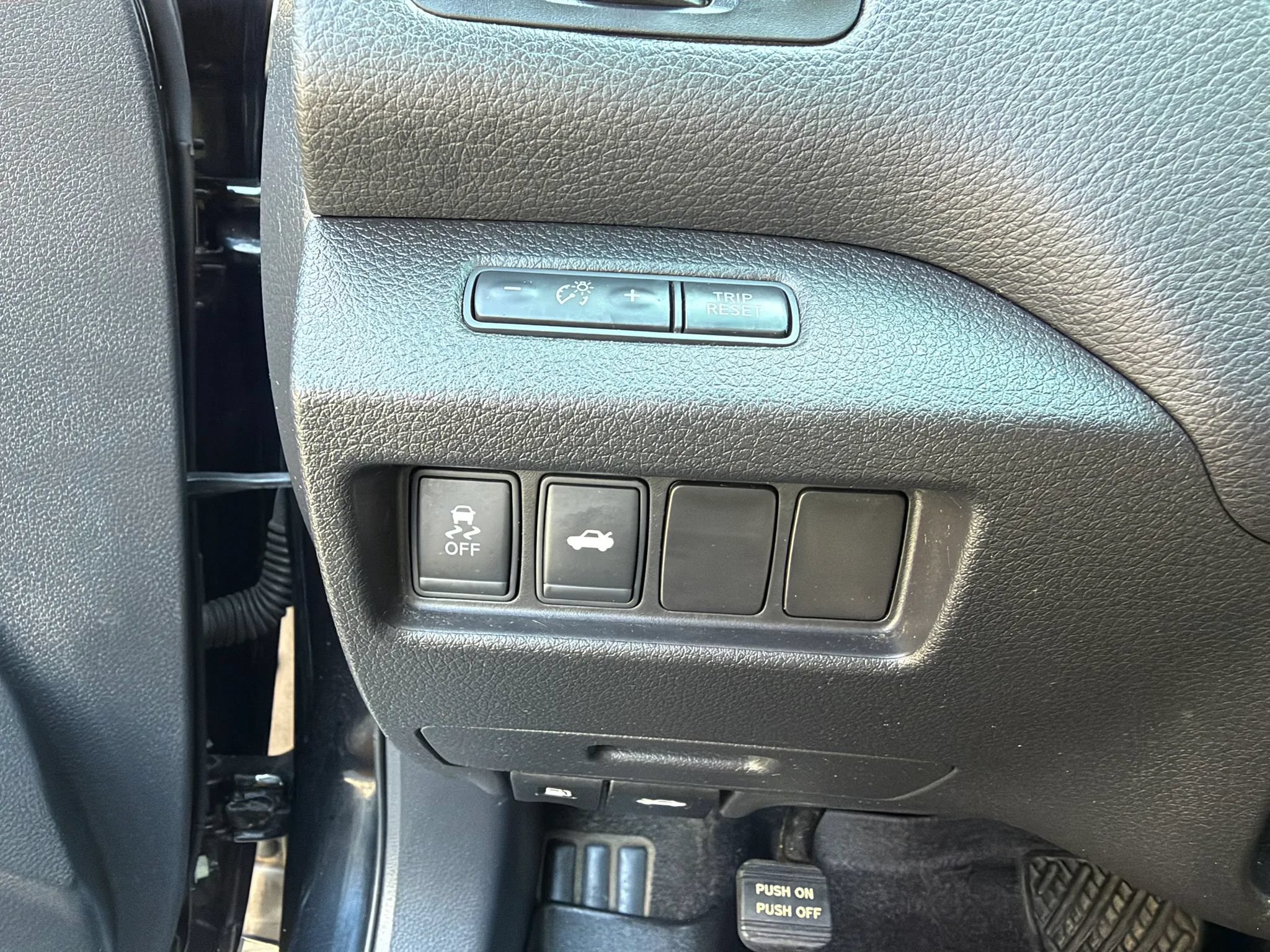 Used 2014 Nissan Altima 2.5 FWD image 22
