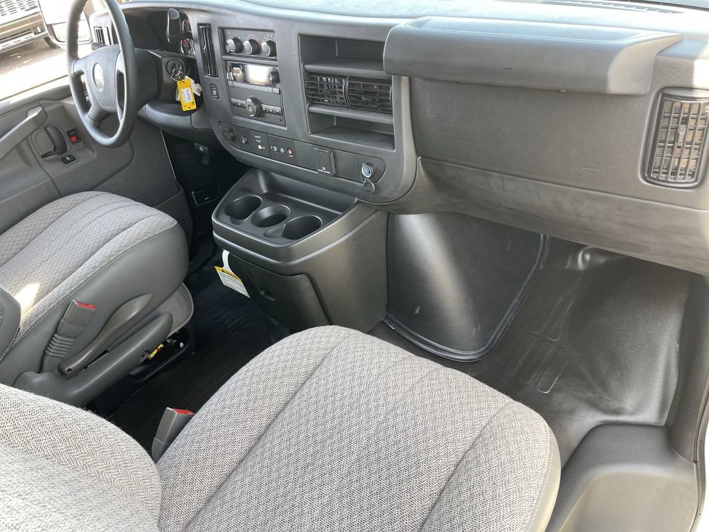 New 2025 GMC Savana 2500 Extended w/ Driver Convenience Package RWD image 28