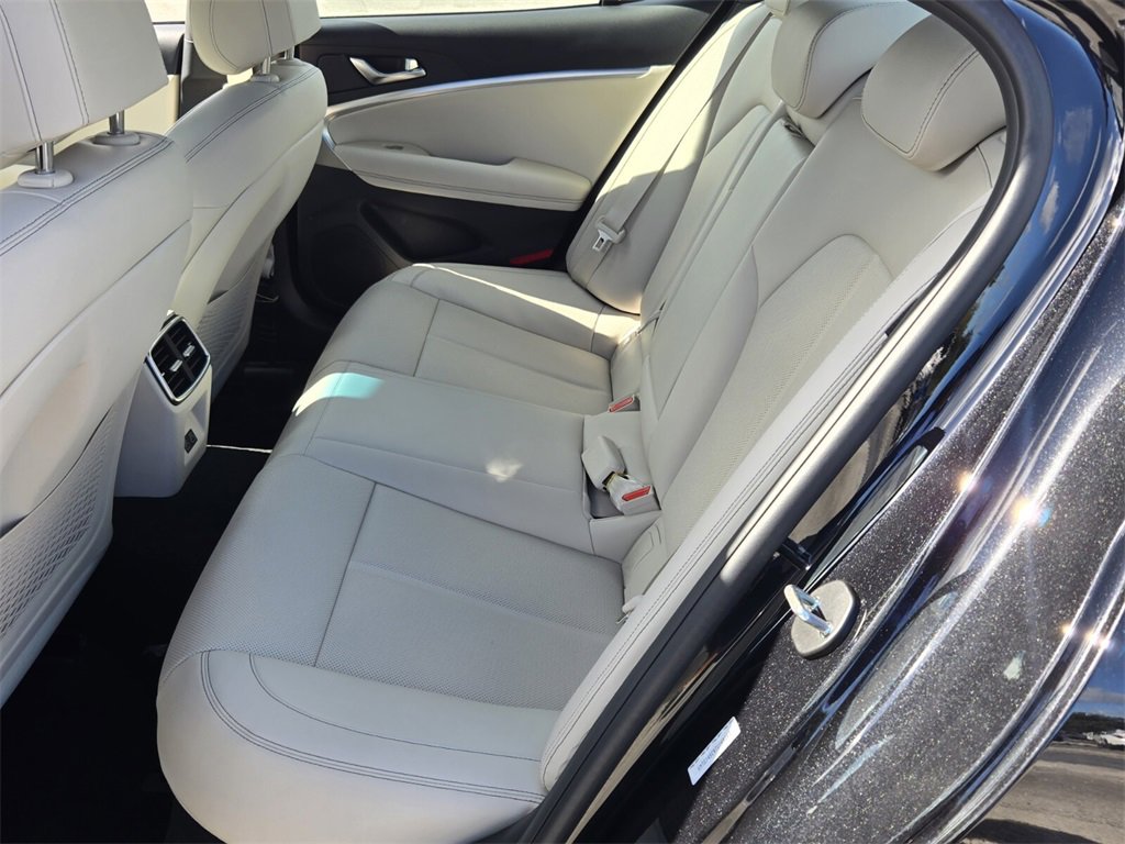 New 2026 Genesis G70 2.5T image 6