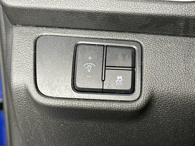 Used 2022 Hyundai Accent Limited w/ Cargo Package FWD image 23
