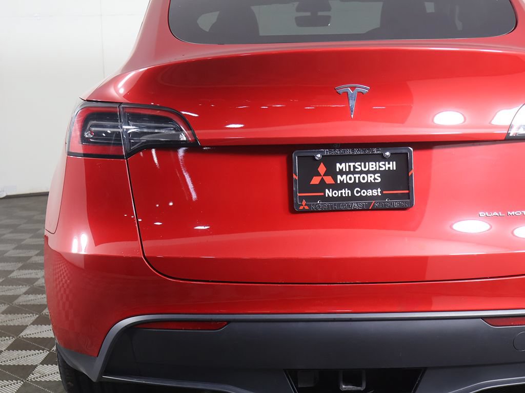 Used 2023 Tesla Model Y Long Range AWD/4WD image 14
