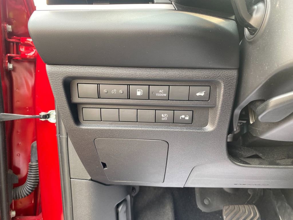 Used 2023 Mitsubishi Outlander SEL AWD/4WD image 14